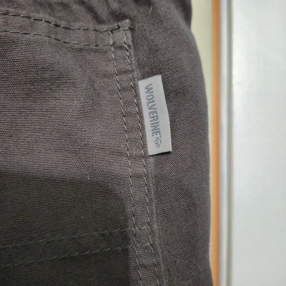 Wolverine Mens Carpenter Shorts Gray Cotton Canvas Utility Work Shorts Size 42